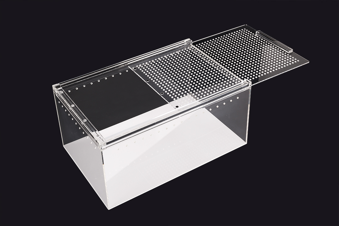 ReptiZoo Plexiglasterrarium (Aufzuchtterrarium) 20x30x15 cm weiß (ACR01)